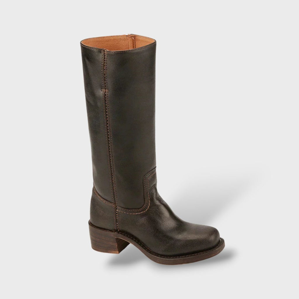 Bota Lola