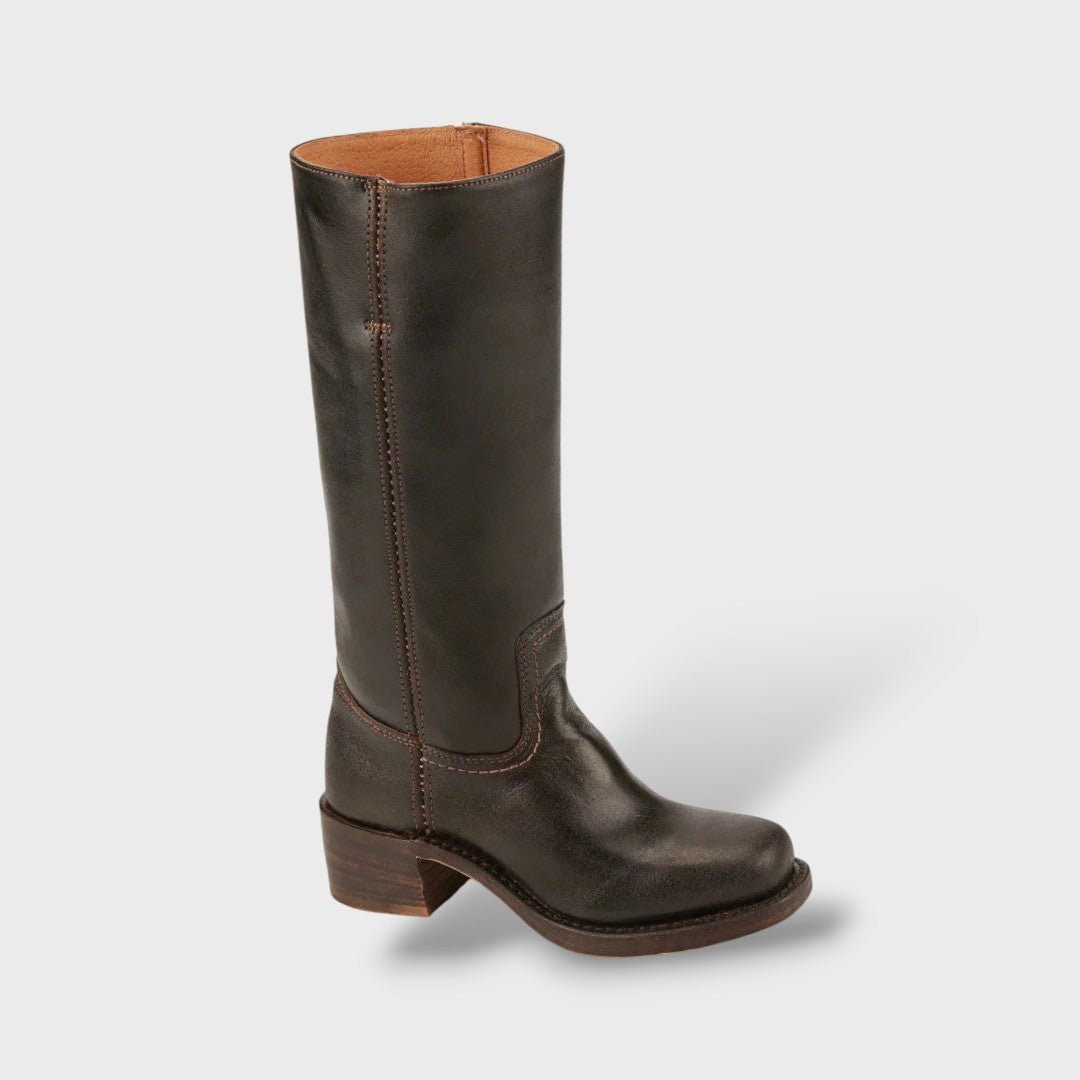 Bota Lola